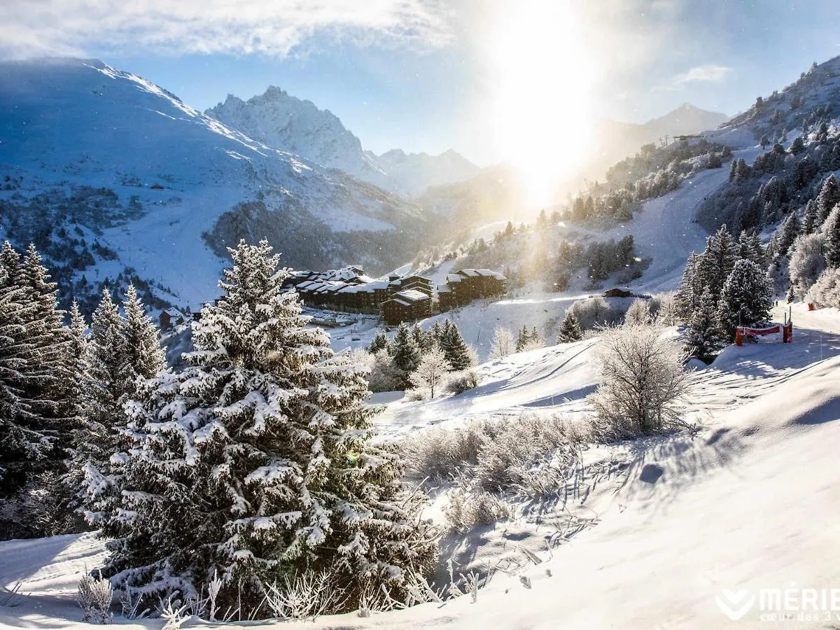 Apartment Duplex Lumineux A Meribel Avec Cheminee, Terrasse Et Acces Aux Pistes - Fr-1-566-31 Les Allues