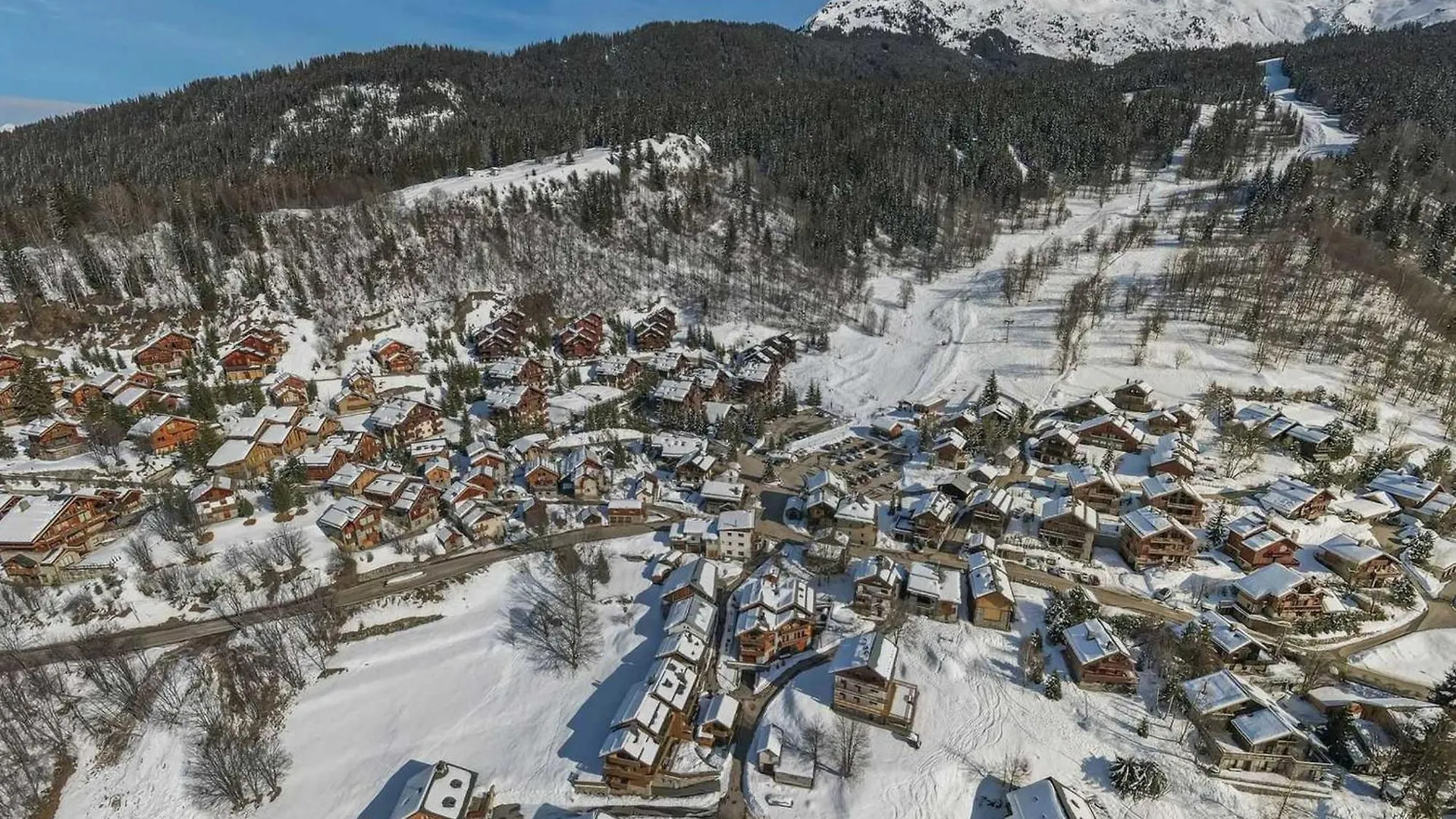 Apartment Duplex Lumineux A Meribel Avec Cheminee, Terrasse Et Acces Aux Pistes - Fr-1-566-31 Les Allues France