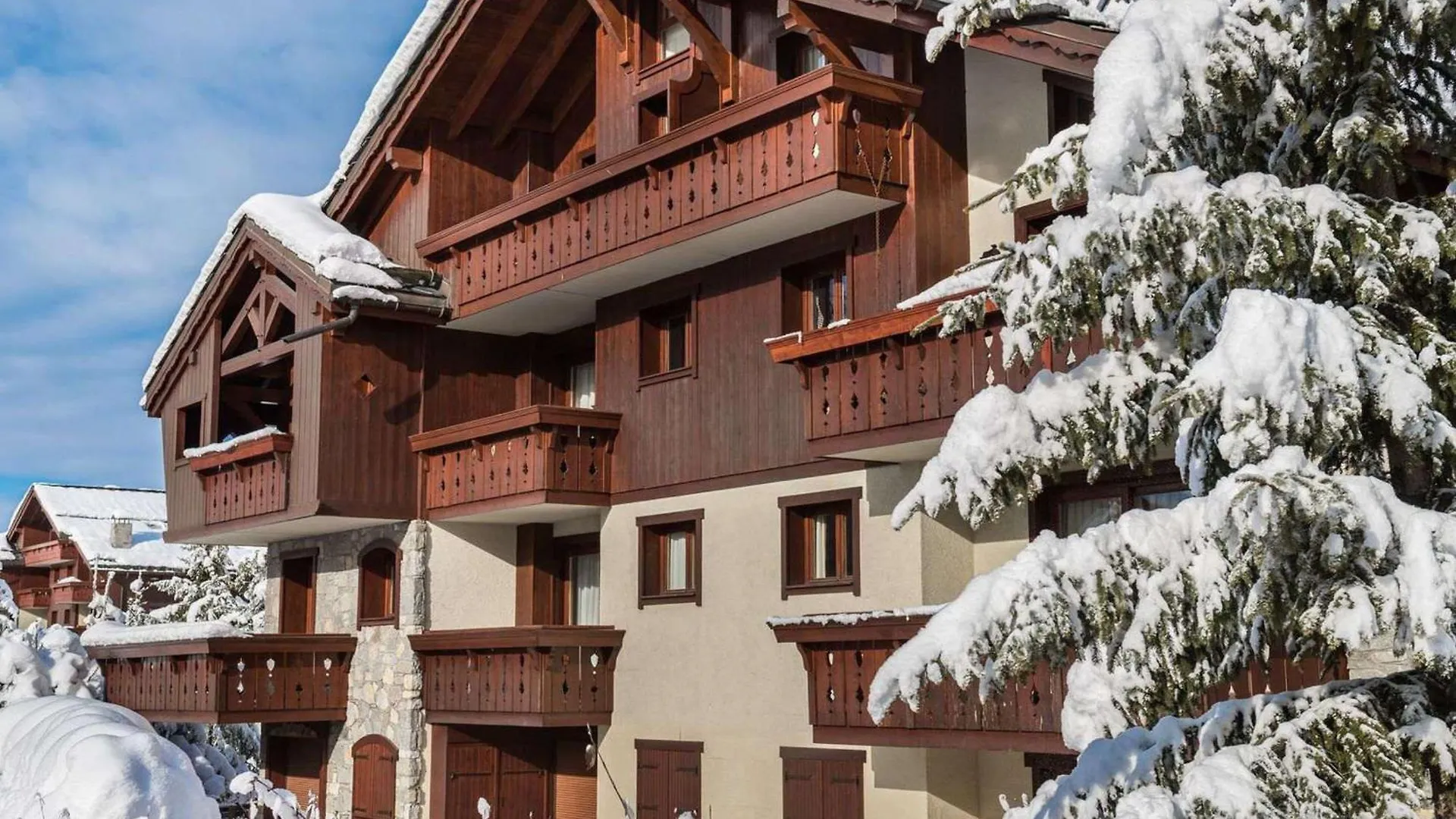 Duplex Lumineux A Meribel Avec Cheminee, Terrasse Et Acces Aux Pistes - Fr-1-566-31 Les Allues